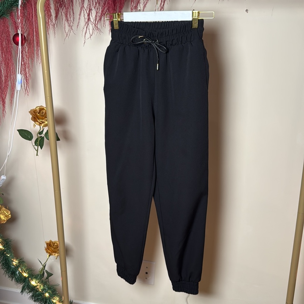 Black Fabric Zara Pants 🖤
